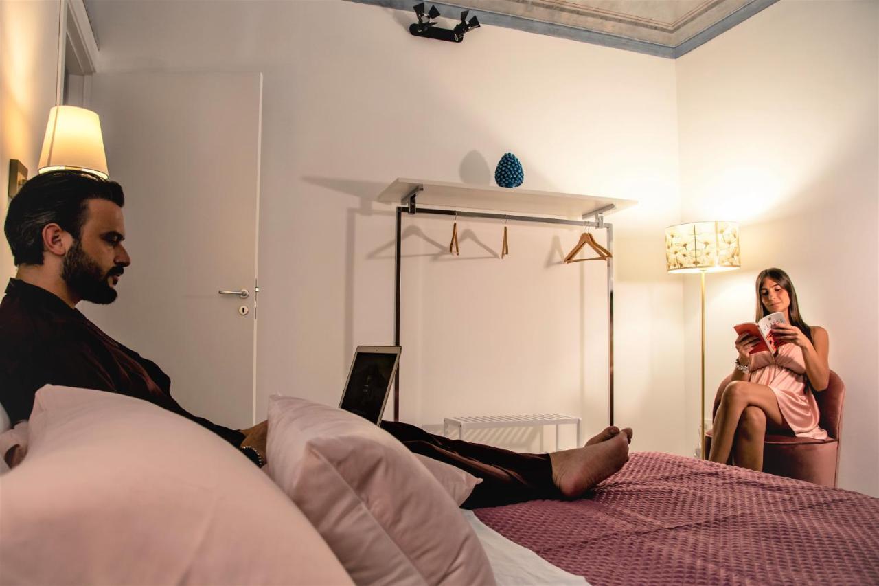 Casta Diva Luxury Apartments パレルモ エクステリア 写真