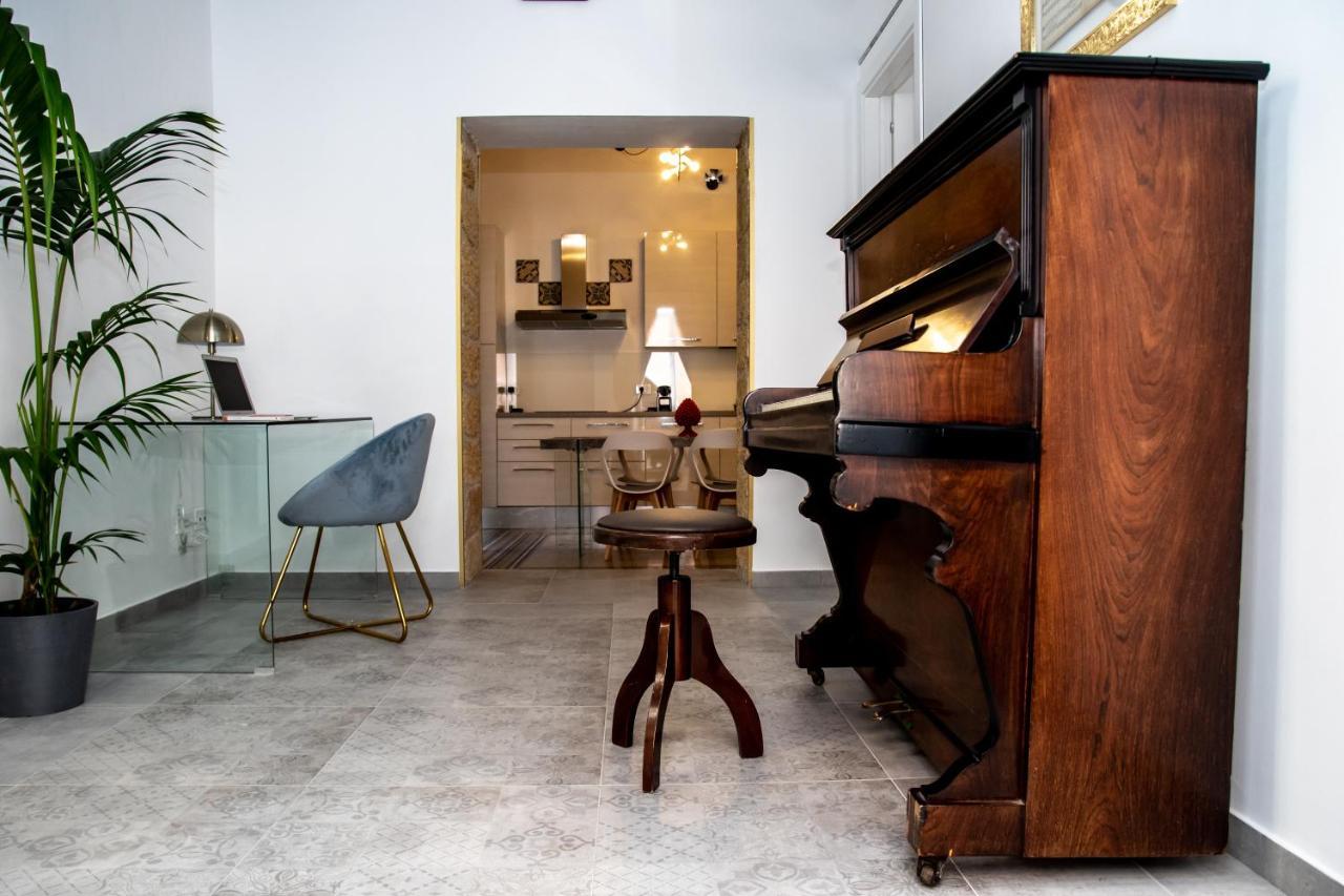 Casta Diva Luxury Apartments パレルモ エクステリア 写真